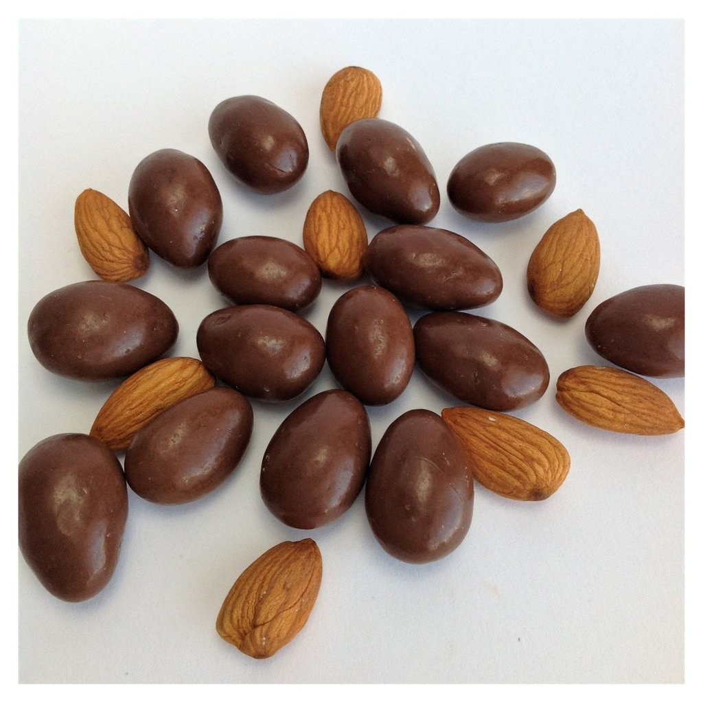 Almendras Bañadas en Chocolate Orgánico (75 gr) 70% de Cacao