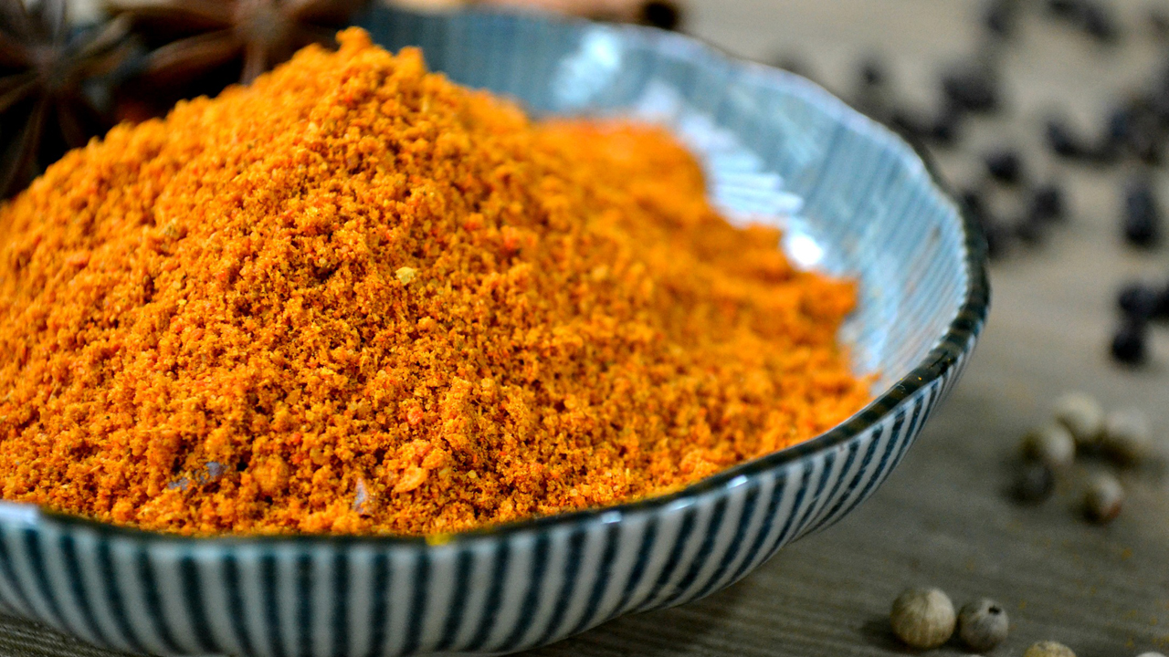 Curry (100 gr) – Positiv
